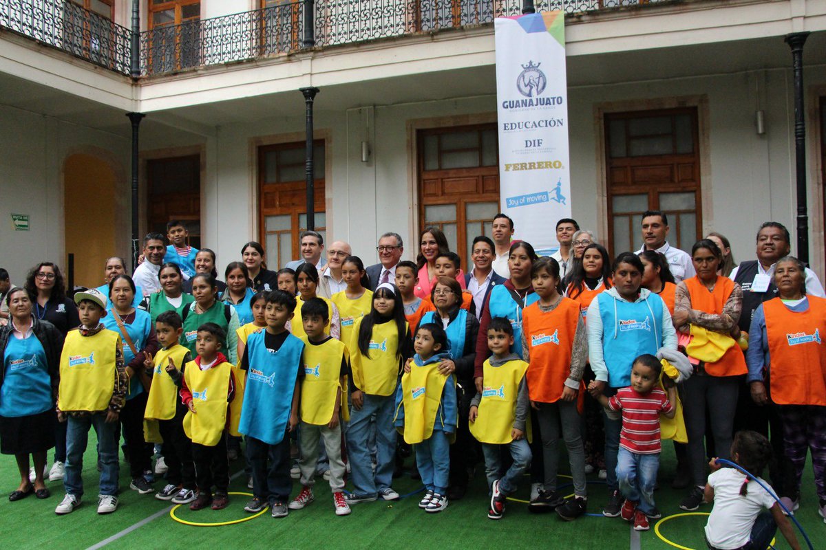 Alessandro Modiano (@al_modiano) on Twitter photo Muy orgulloso de acompañar el programa social Joy of Moving de <a href="/Ferrero_MX/">Ferrero México</a>, que promueve el deporte y el desarrollo integral de la infancia en #Guanajuato.
Gracias a la Gobernadora <a href="/LibiaDennise/">Libia Dennise</a> y a la Presidenta Municipal de Guanajuato Samantha Smith Gutiérrez por su compromiso! Muy orgulloso de acompañar el programa social Joy of Moving de <a href="/Ferrero_MX/">Ferrero México</a>, que promueve el deporte y el desarrollo integral de la infancia en #Guanajuato.
Gracias a la Gobernadora <a href="/LibiaDennise/">Libia Dennise</a> y a la Presidenta Municipal de Guanajuato Samantha Smith Gutiérrez por su compromiso!