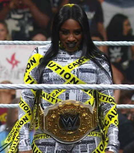 SethJoseph95's tweet image. When we get two black women as world champions after Summerslam 😍