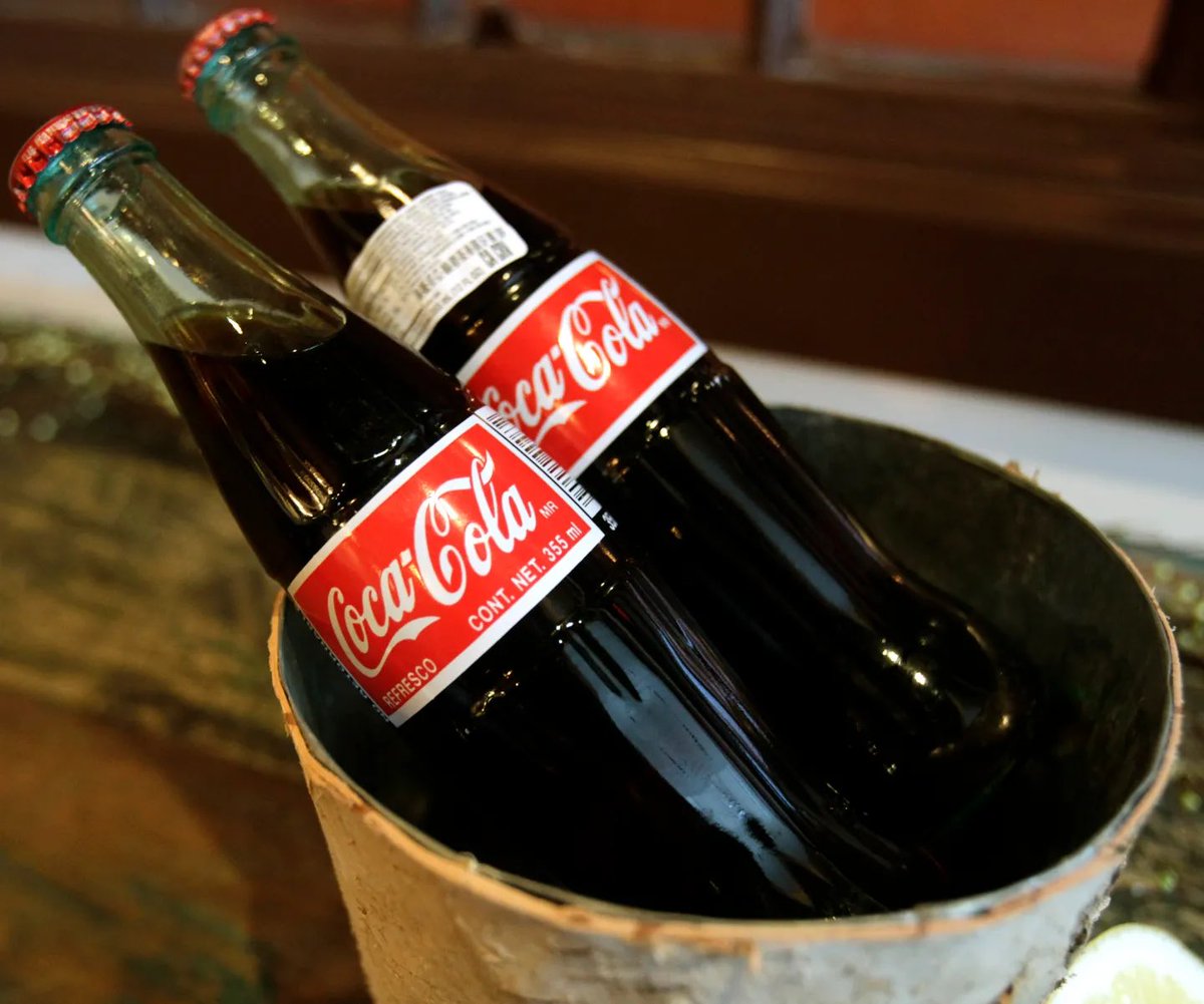 SharpsterX's tweet image. Will you have some Coca-Cola if they get rid of the high fructose corn syrup and switch back to pure cane sugar?