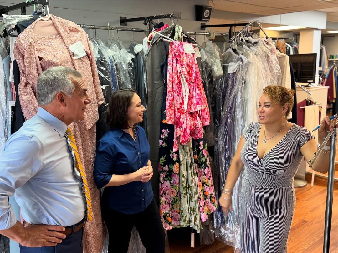 Jack4NJ's tweet image. With Mikie Sherrill nowhere to be found, we decided to take the campaign to her district! I can tell you, she wasn’t at these small businesses in Morristown today.
I’ve started two small businesses on Main Street here in New Jersey. I know how hard NJ Democrats have made it to…