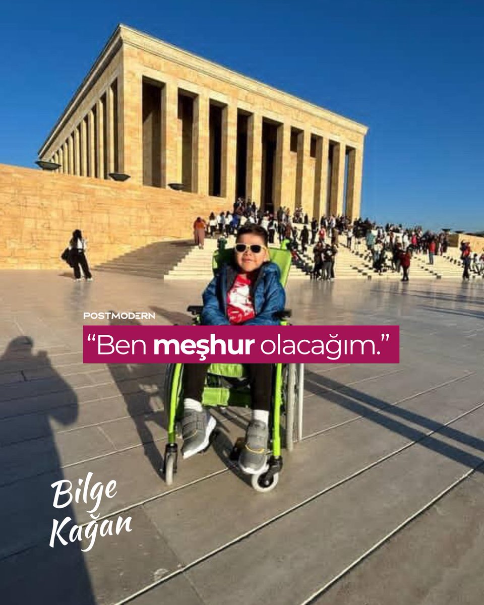 istbassavcisi's tweet photo. Fotoğraftaki Bilge Kağan, DMD savaşçısıydı ancak ilacına erişemediği için artık aramızda değil… Bilge Kağan’ın ölmeden önce “Ben meşhur olacağım” dediğini öğrendik ve ailesinin de isteği üzerine fotoğraflarını yayınlıyoruz.

Huzurla uyu, bedeni küçük ama kalbi büyük çocuk… ♥️

Diğer sayfalara ve haber kanallarına çağrımızdır: Hiç sormadan fotoğrafları alabilir ve yayınlayabilirsiniz. Ekte tamamına yer vermiş olacağız.