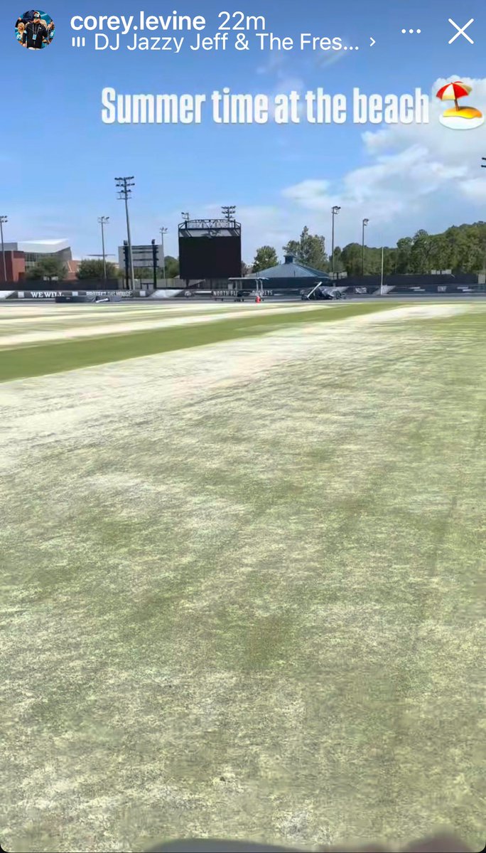 CoachEFaulconer's tweet image. Top dressing day at Hodges Stadium. Players are going to love this surface. @levineturf working his  magic.  Swoop!