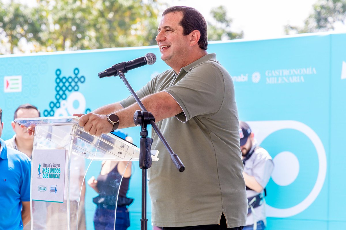 Manabí y Guayas ¡Más unidos que nunca! 
 
Firmamos un convenio de cooperación para consolidar un corredor vial estratégico que marca un nuevo hito en la conectividad entre ambas provincias. 

✅ Construcción de la vía Ayacucho – La Unión – San Pablo de Pueblo Nuevo – San Juan de