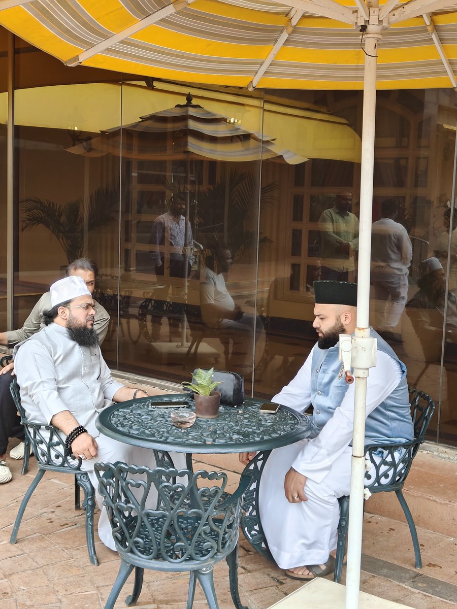 AliAlmoosavi's tweet photo. With H.E Shaykh Zaid ALGAILANI of Baghdad @TajLandsEnd https://t.co/TLFxuVEzoU