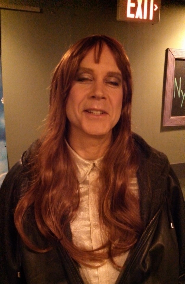 ChronicSingle's tweet image. Another scene from fringepvd.org/how-much-can-y… Tix now on sale! #fringepvd #artsri #riarts