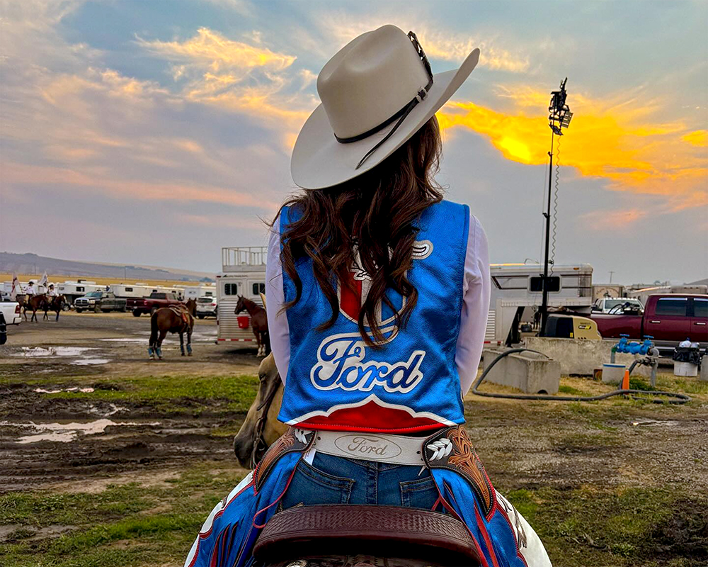 TwisTEDRodeo's tweet image. The @GoodingProRodeo doesn't have a "Beer Worthy" section without the sponsors who make the annual festival happen. They are integral to the rodeo's success. twistedrodeo.com/2025/07/17/spo… 📸 Idaho Ford Dealers social media
