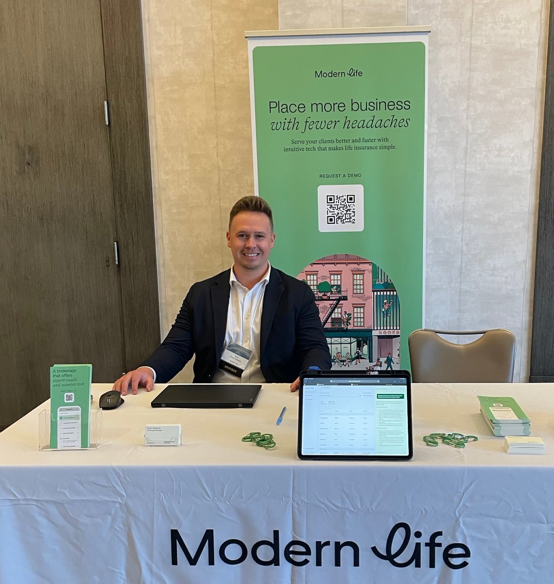 ModernLifeHQ's tweet photo. At the Ed Slott & Company @theslottreport #InstantIRASuccess event in Chicago? Stop by to learn how Modern Life can make the life insurance process faster and easier for both you and your clients. https://t.co/jlb3NFDPxo
