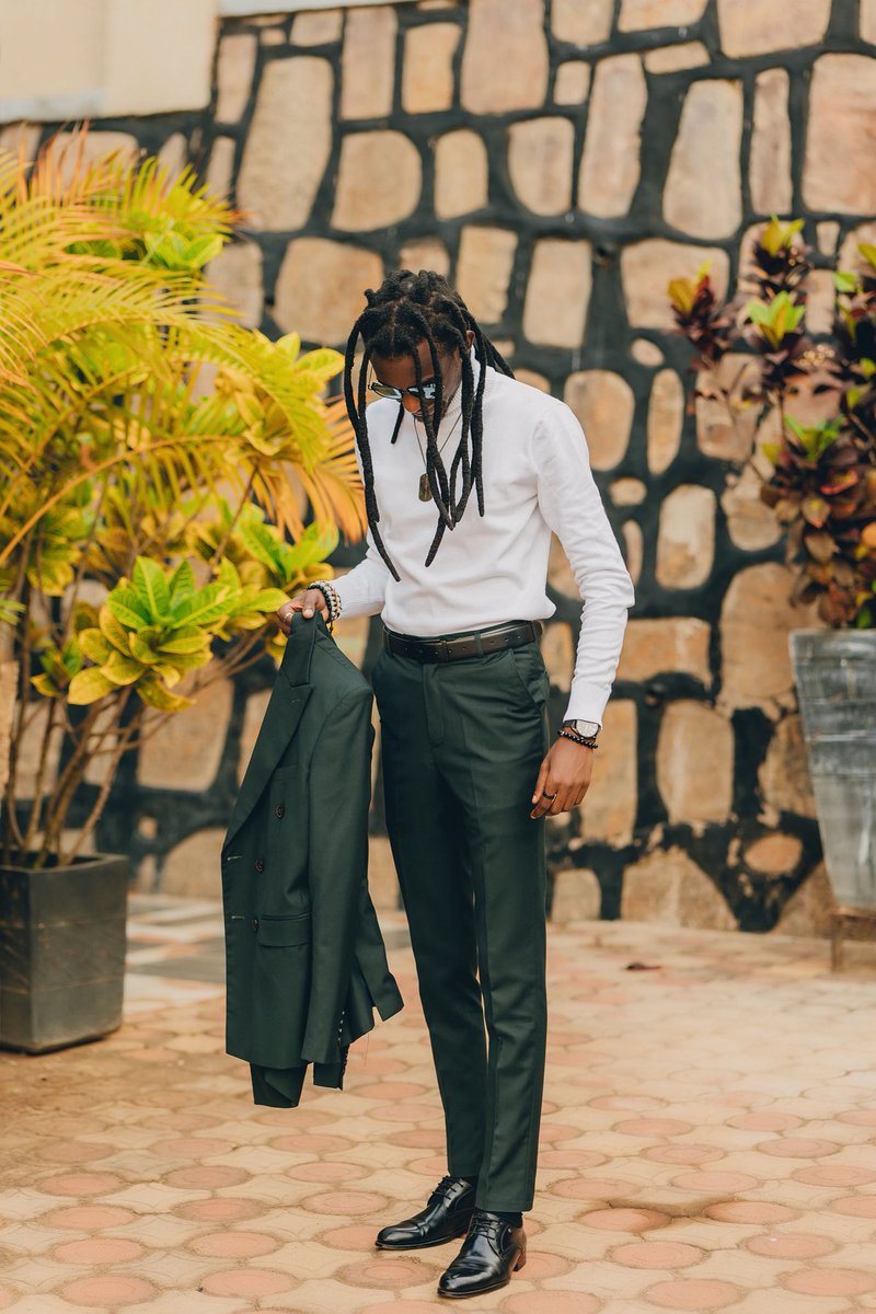 KezaSamy's tweet photo. 𝐈𝐟 𝐲𝐨𝐮 𝐰𝐚𝐧𝐭 𝐭𝐨 𝐬𝐭𝐨𝐩 𝐚 𝐫𝐢𝐯𝐞𝐫 𝐟𝐫𝐨𝐦 𝐟𝐥𝐨𝐰𝐢𝐧𝐠, 𝐲𝐨𝐮 𝐦𝐮𝐬𝐭 𝐛𝐥𝐨𝐜𝐤 𝐢𝐭𝐬 𝐬𝐨𝐮𝐫𝐜𝐞. 𝐁𝐞𝐜𝐚𝐮𝐬𝐞 𝐚𝐬 𝐥𝐨𝐧𝐠 𝐚𝐬 𝐭𝐡𝐞 𝐬𝐨𝐮𝐫𝐜𝐞 𝐬𝐭𝐢𝐥𝐥 𝐞𝐱𝐢𝐬𝐭𝐬, 𝐭𝐡𝐞 𝐫𝐢𝐯𝐞𝐫 𝐰𝐢𝐥𝐥 𝐤𝐞𝐞𝐩 𝐜𝐚𝐫𝐫𝐲𝐢𝐧𝐠 𝐰𝐚𝐭𝐞𝐫. ✨ https://t.co/wec8mZBXVo