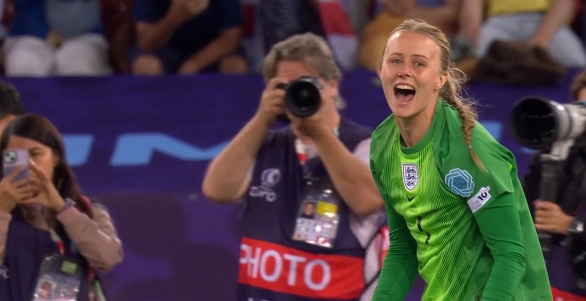 England through to the semis! The craziest penalty shoot out I’ve ever seen. #WEURO2025 #England