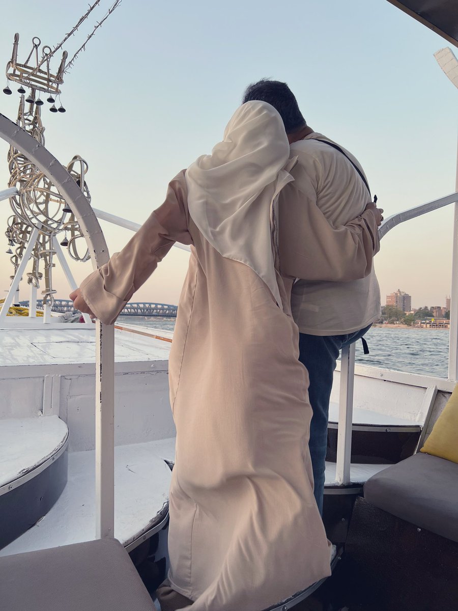 liMrtg's tweet photo. لا أحد يشبه حضوره… أبي فقط، كما لو أن الطمأنينة خُلقت فيه🩵. https://t.co/V1UIkCFSJc