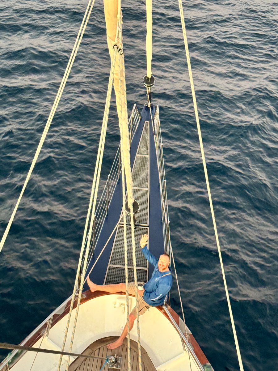 YoungEndeavour1's tweet image. ⚓ Captain's Log V12/25 - Day 05
This morning began with a quiet anchor drop just off the coast of Depuch Island. With the sun rising over calm seas, we ribbed ashore in small groups, full of anticipation.
Read more from the Captain's Log: youngendeavour.gov.au/the-voyage/cap…