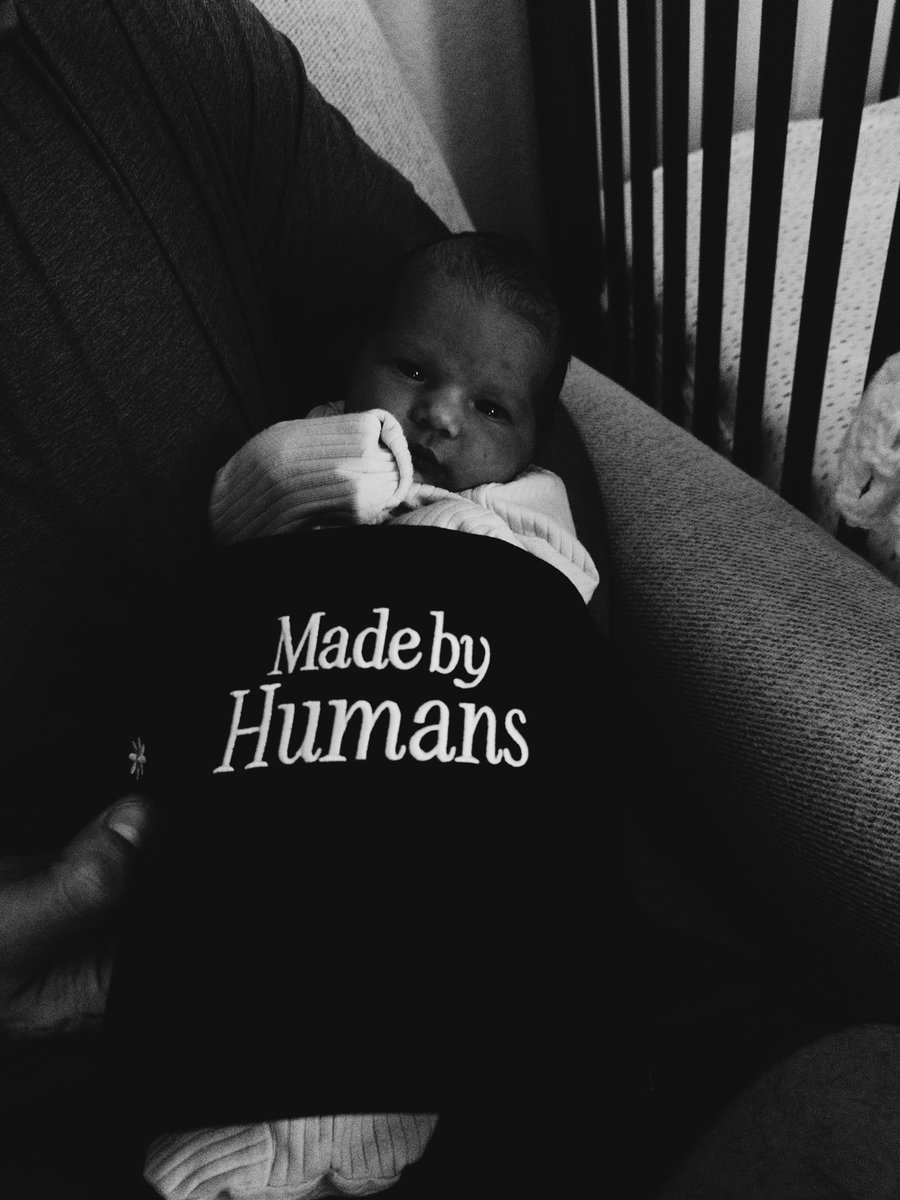 designertom_'s tweet image. The newest addition to the family rocking the @creativedeprtmt x @BrettFromDJ collab taken with the @notboring Camera by @asallen
My daughter already has all the sauce