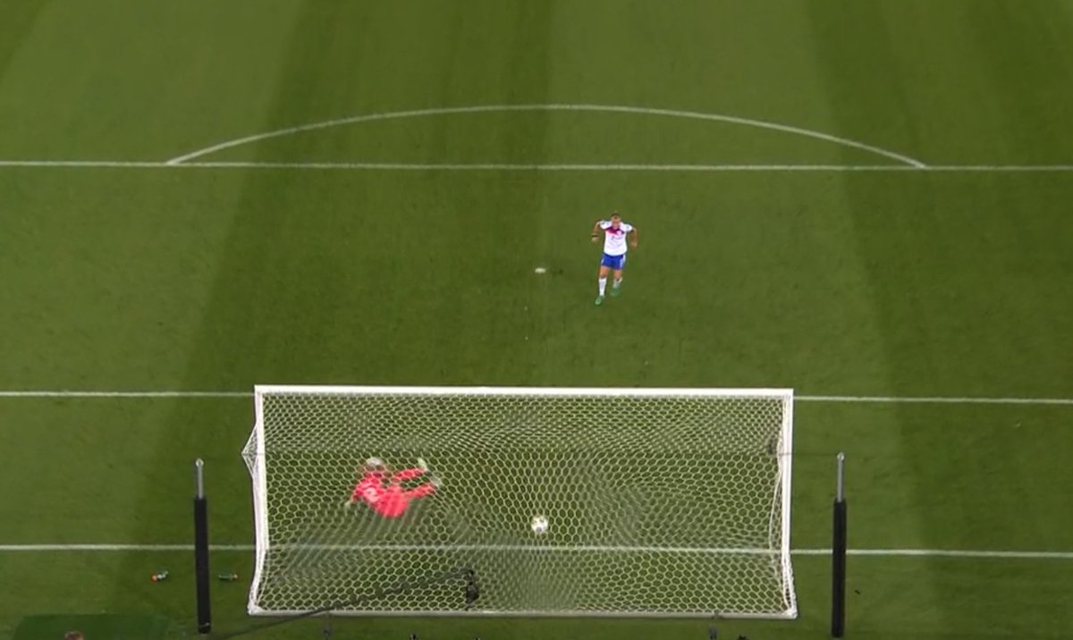 robeastaway's tweet photo. Aiming straight:  an under-used tactic in penalty taking #SWEENG https://t.co/p0OmbmeVnI