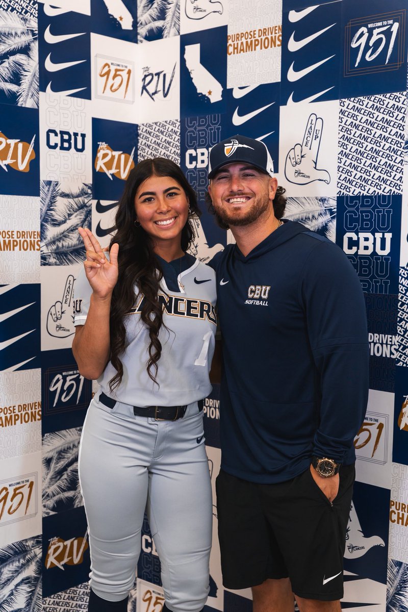 ilic2026's tweet photo. ALL GLORY TO GOD! 🙏🏾 First I want to thank God for allowing me to continue my academic and softball career at CBU! This wouldn’t have been possible without his guidance. Second, I want to thank my parents for supporting me every step of the way. To all my coaches that have pushed me to be the best I could be. Lastly, I want to thank Coach Telesco, Coach Castillo, Coach Archer, and Coach Palacios for giving me this opportunity to further my education and continue playing ball. I’m excited and looking forward to this next journey. Lance Up ⚔️⚔️