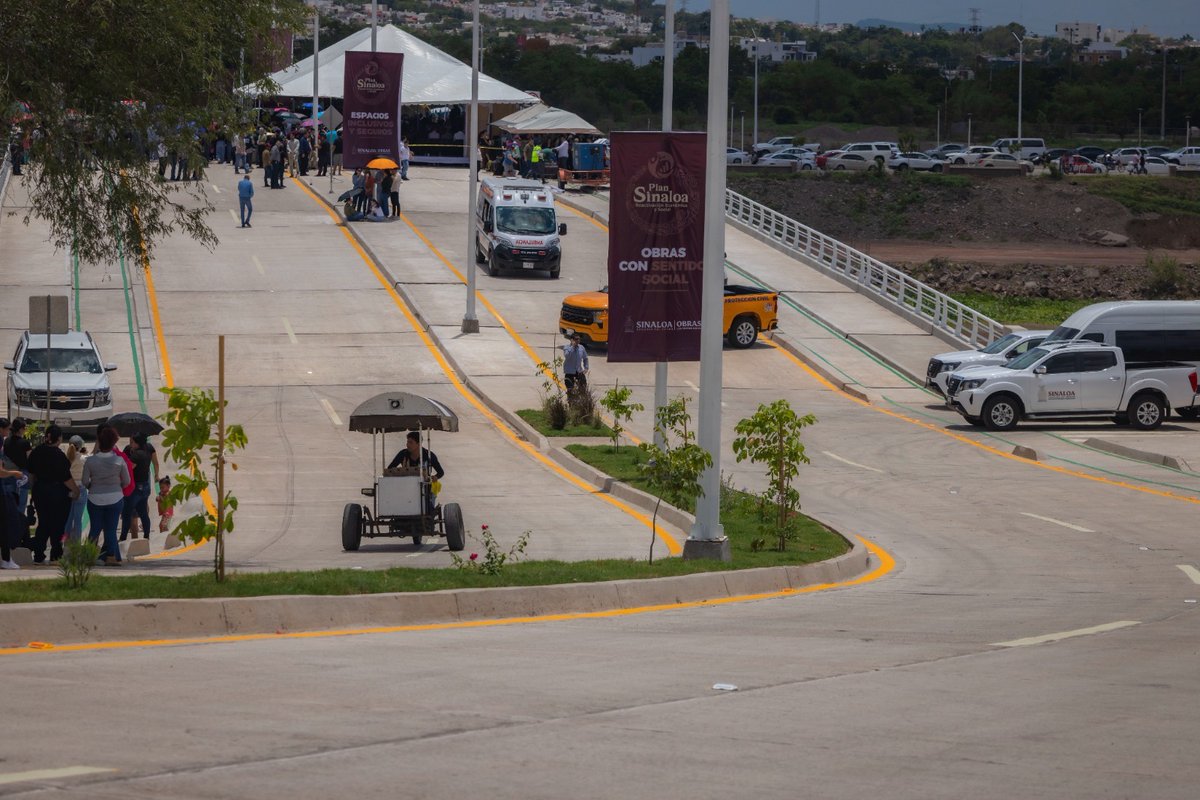 imeldacastromx's tweet image. Agradezco al gobernador de #Sinaloa, Dr. Rubén @rochamoya_, la invitación al evento de inauguración y entrega del puente Humaya y la pavimentación del bulevar Santa Fe, obra de gran beneficio para las vecinas y vecinos del municipio de #Culiacán.
