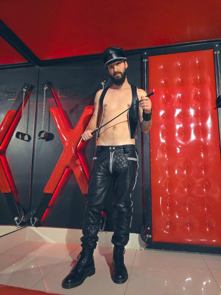 DomLarbos's tweet image. 🇧🇷 Quem é o próximo a ser dominado? 😈😏

Onlyfans.com/DomLarbos
Privacy.com.br/@DomLarbos
onnowplay.com/domlarbos

🇺🇸 Who's next to be dominated? 😈😏