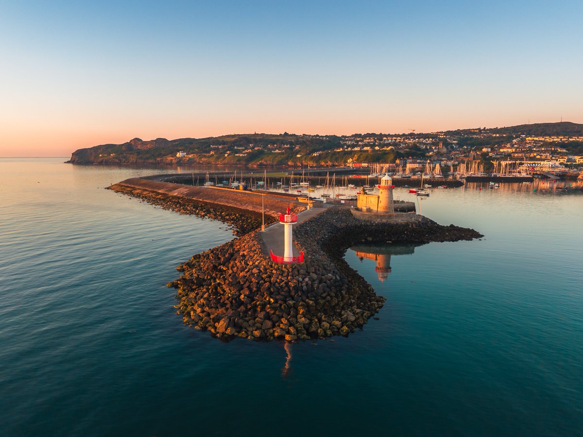 sryanbruenphoto's tweet photo. Calm morning light at Howth. https://t.co/K0oHcRlJ5s