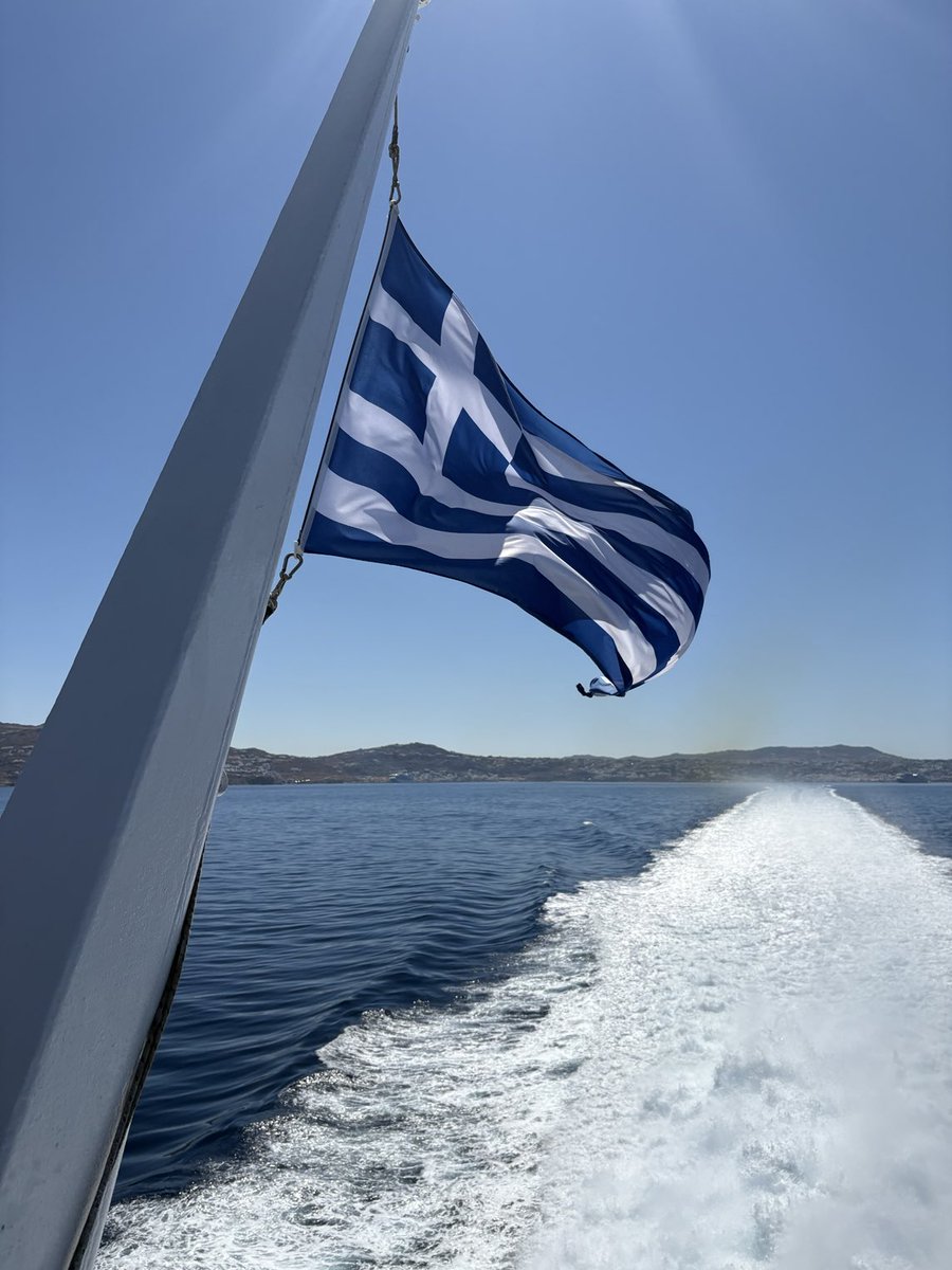 PeterJTomasi's tweet image. Just back from Greece! What a great trip. Been 30 years since I last visited! Travel if ya can!