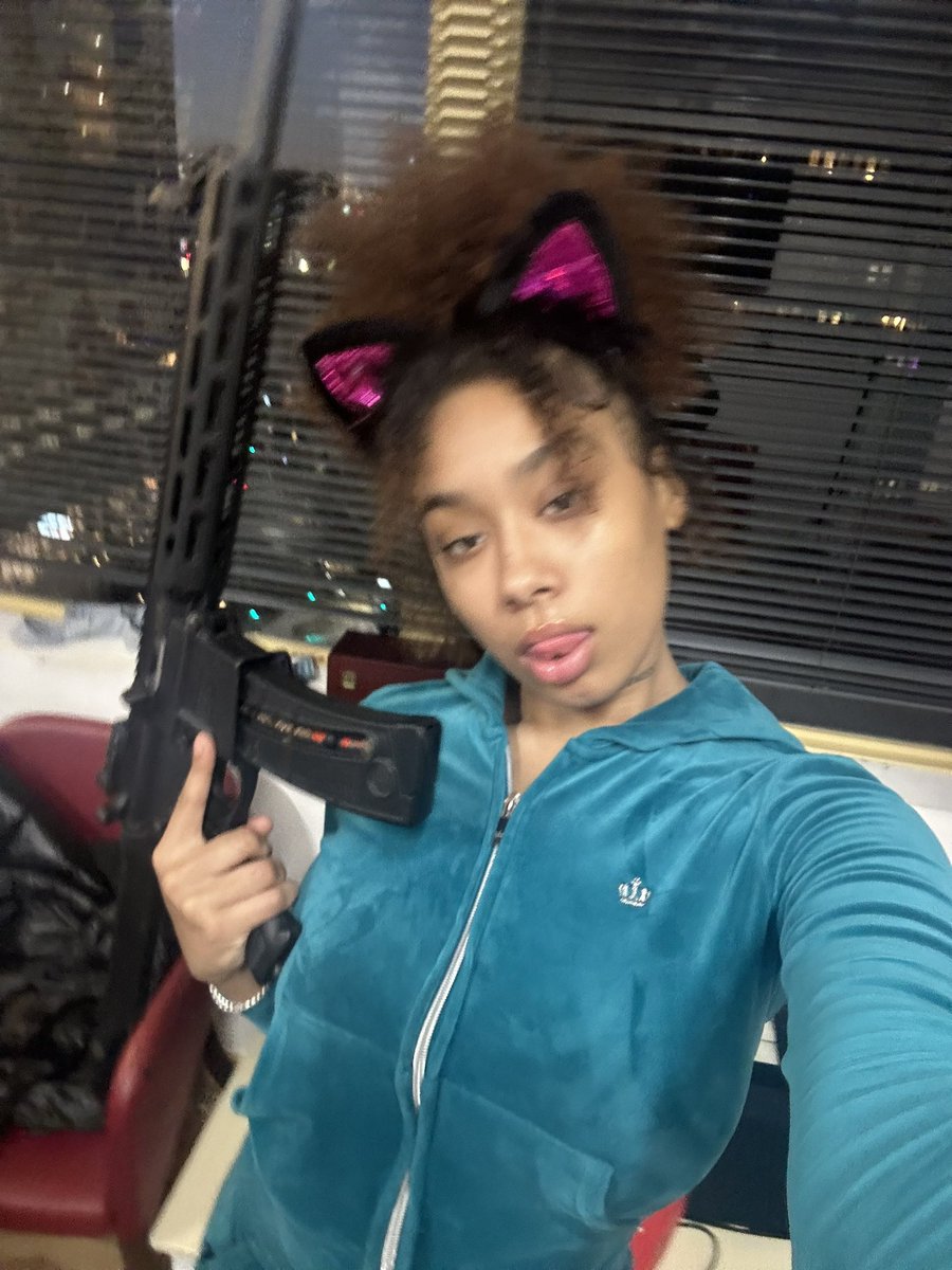 geekygeekybaaby's tweet image. Don&apos;t play