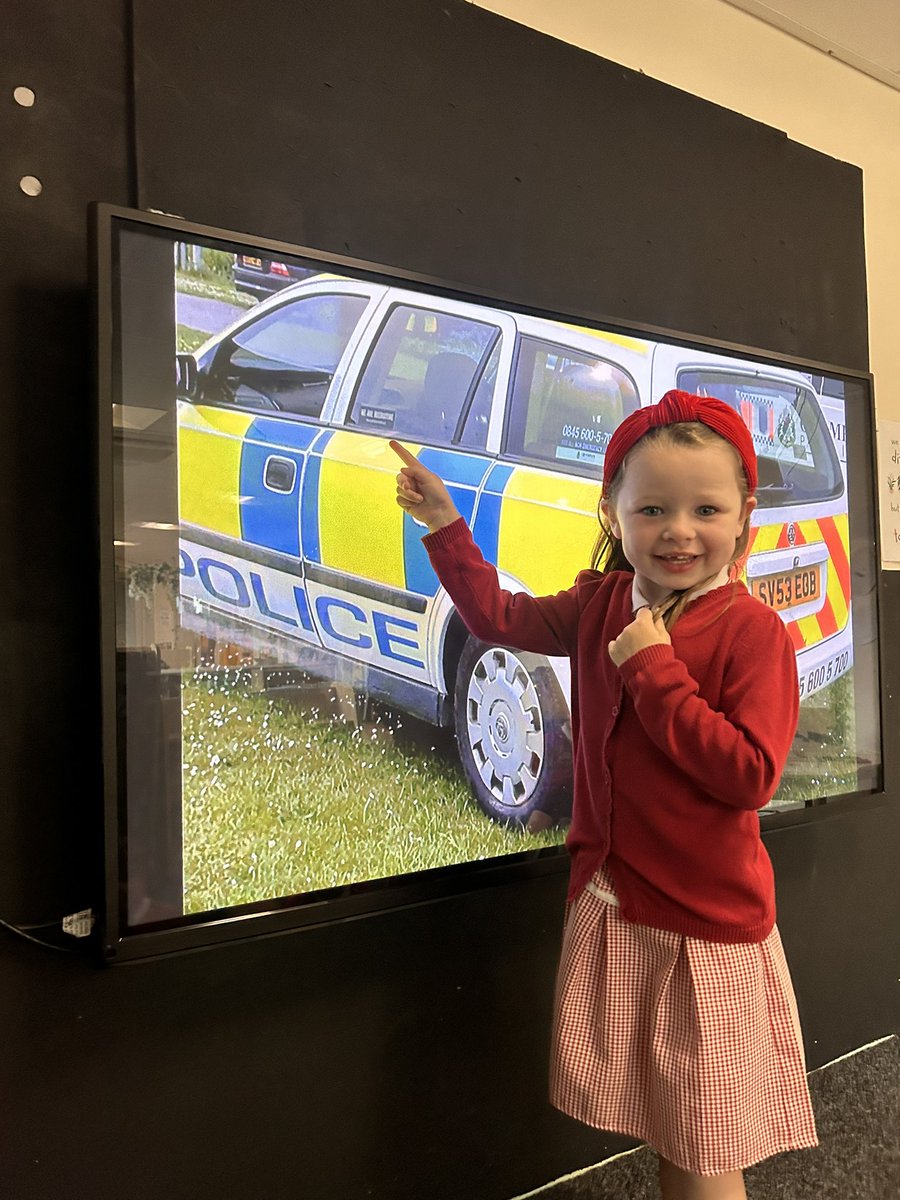 PCPNursery's tweet image. Maths talk! #pcpmaths 👮‍♂️