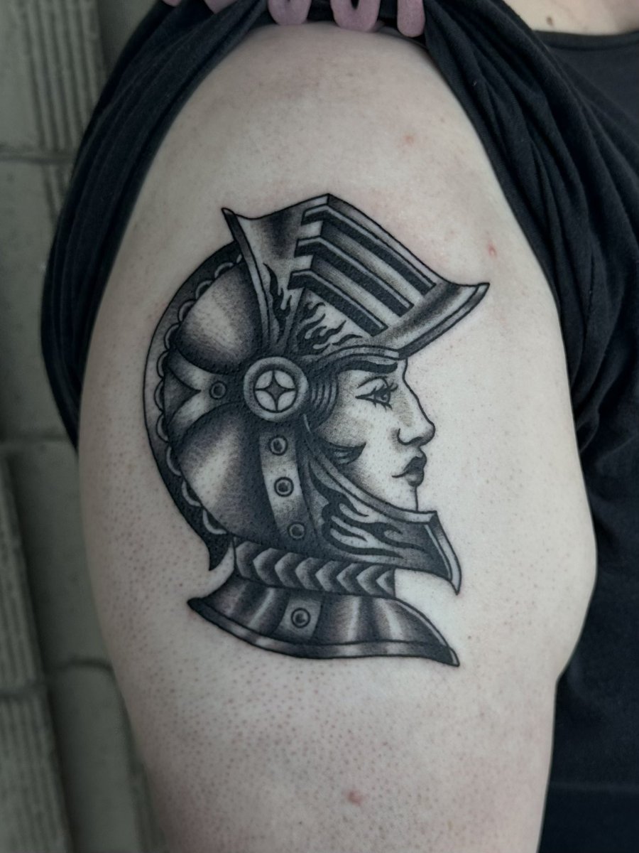 I tattooed my favorite teacher from high school again and she got the piece of flash I’ve been dying to do