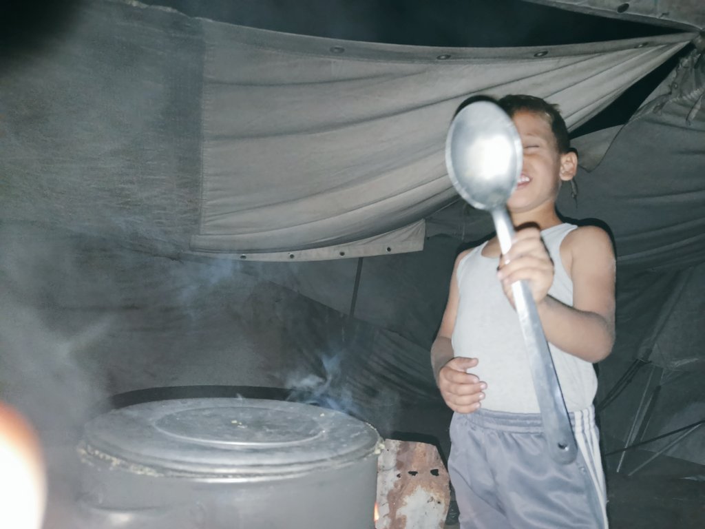 tareqs2012's tweet image. "Whoever doesn't die today will be killed tomorrow, and whoever isn’t crushed by missiles will die of hunger and illness."
This is the reality we are facing in Gaza.
But what about your decision?
Will you be a passive bystander? In moments like these, silence equals support for…