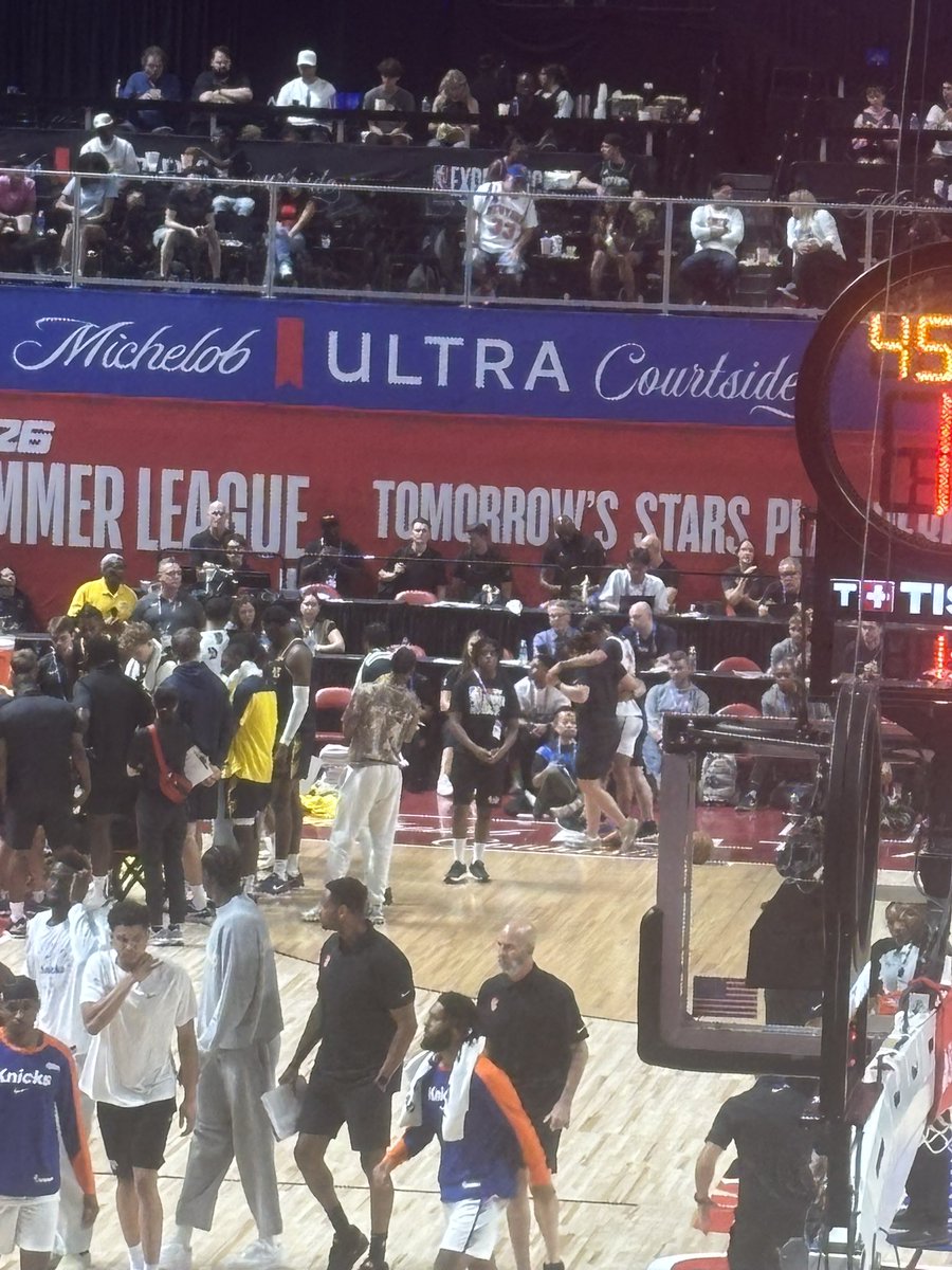 Brayden Heslehurst (@bheslehurst) on Twitter photo Biwali Bayles taken back to the locker room with what looks like a leg injury after saving an alley-oop attempt in the last minute of the Knicks game against Indiana. Hopefully not serious. #NBA2KSummerLeague <a href="/bouncepassau/">basketball.com.au</a> Biwali Bayles taken back to the locker room with what looks like a leg injury after saving an alley-oop attempt in the last minute of the Knicks game against Indiana. Hopefully not serious. #NBA2KSummerLeague <a href="/bouncepassau/">basketball.com.au</a>
