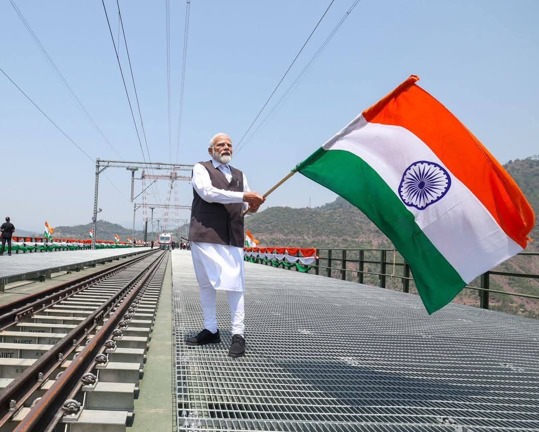 LIONSUMAN's tweet photo. @SuvenduWB @narendramodi Welcome Sir https://t.co/koXIVWBTfZ