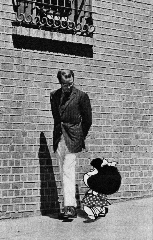 "La vida no debería despojarlo a uno de la niñez sin antes darle un buen puesto en la juventud”. 
Quino (Joaquín Salvador Lavado)