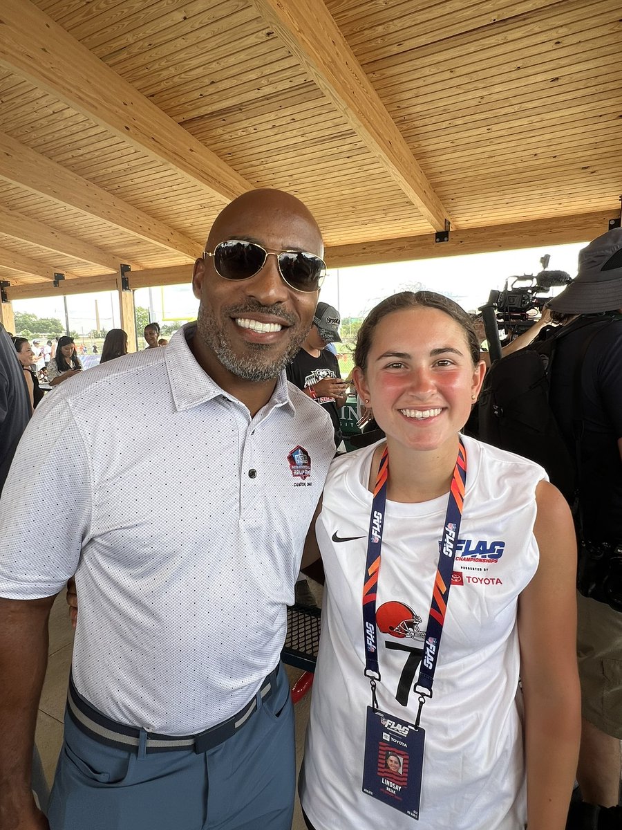 Hall of Fame CB Ronde Barber supporting High School Girls Flag today as the OHSAA sanctioned it in Ohio for 2026!