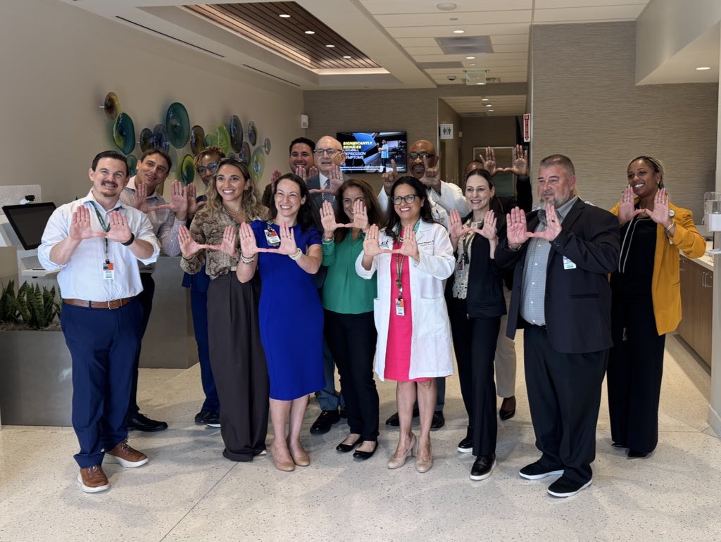 Latinamd's tweet image. ☀️Great Lunch with the Leader with @DrSDNimer this week visiting the expanded State-of-the-Art radiation facilities of our @SylvesterCancer Broward satellite in Plantation and excited to meet the amazing team bringing multi-D care and clinical trials closer to where patients…