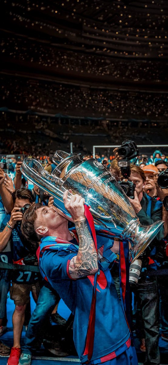 LACOBRAAA tweet media