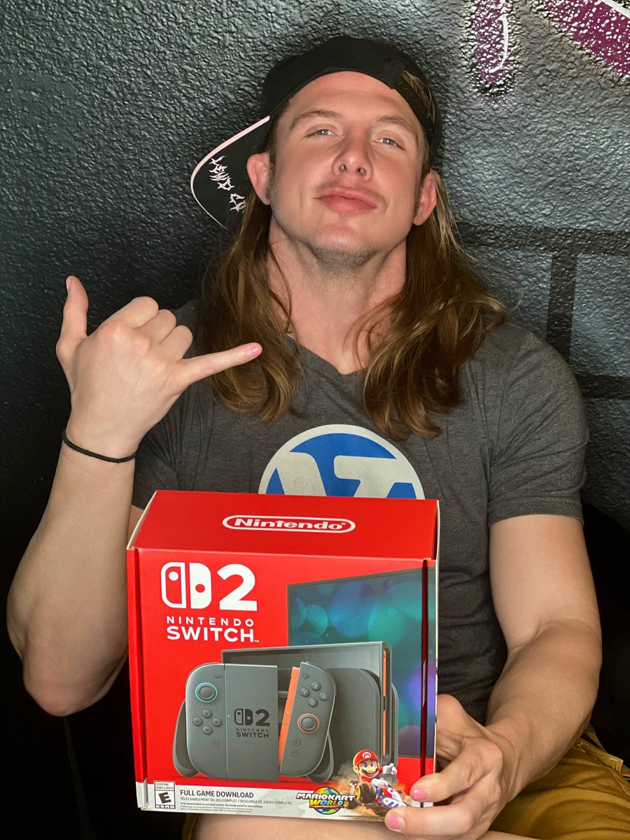 tag team champ gift

(Also I cleaned her room) 

🍑⛱️