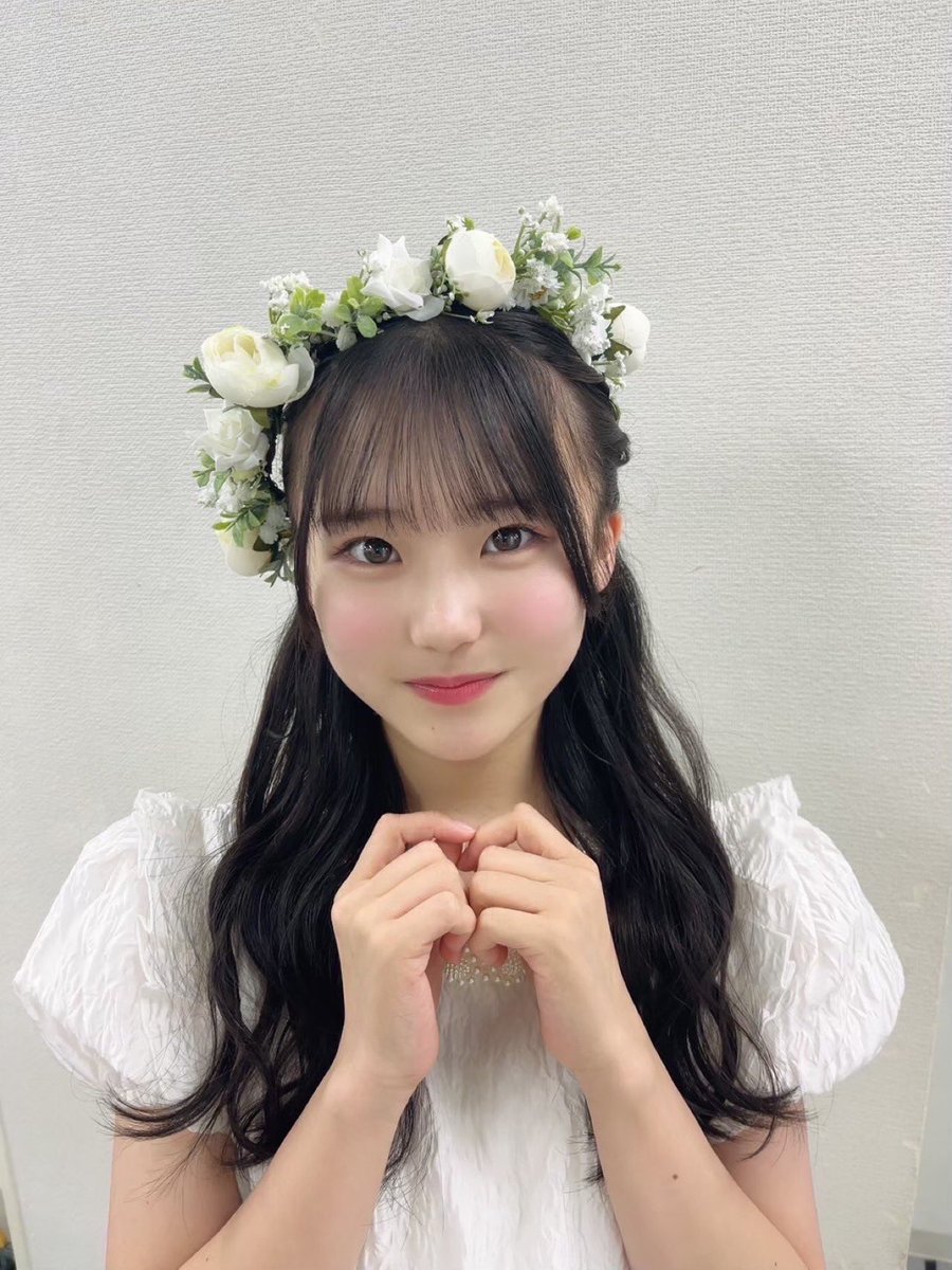 NMB48宮本杏海　生写真2枚カード1枚直筆2枚 Amazon.co.jp: NMB48 宮本杏海 生写真 : おもちゃ