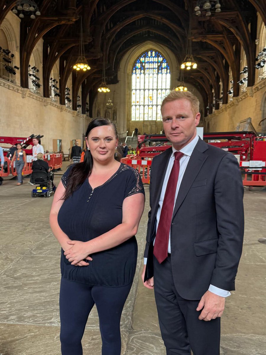 fionagoddarduk's tweet image. Me and @_RobbieMoore on tuesday
Honestly this guy is one of the best guys ive ever met, he is so genuine and caring and has backed me in everything since I wavered my anomininity in 2019.
Cant thank him enough for all his support.
