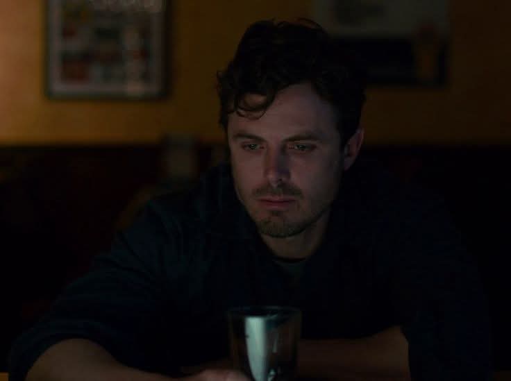 يزعجك أن كل هذا النضال ليس لأجل حياة مُترفة، لكنه من أجل حياة عادية فحسب.