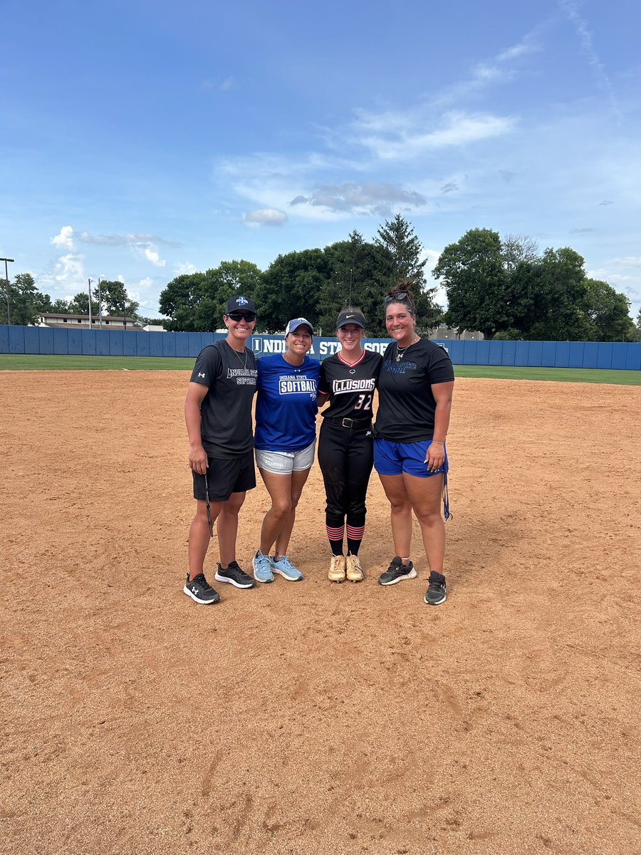 Kelli_Honselman's tweet photo. Thank you for having me for having me today @IndStSoftball! Big thank you to Coach @CoachWThees!! @TNIllusions2026 https://t.co/GYHkzkJb8o
