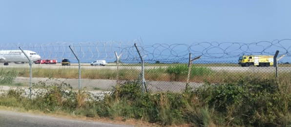 OnDisasters's tweet photo. By @JacdecNews  "2025-07-17: Smartwings (on ops for Eurowings) B737-800 (OK-TSU, *2010) landed at Rhodes(LGRP), Greece following a blown tire on take-off at Cologne(EDDK), Germany. Flight #EW658 to Kos continued but diverted to Rhodes(rwy 24) instead. The 737 stopped in a taxiway."