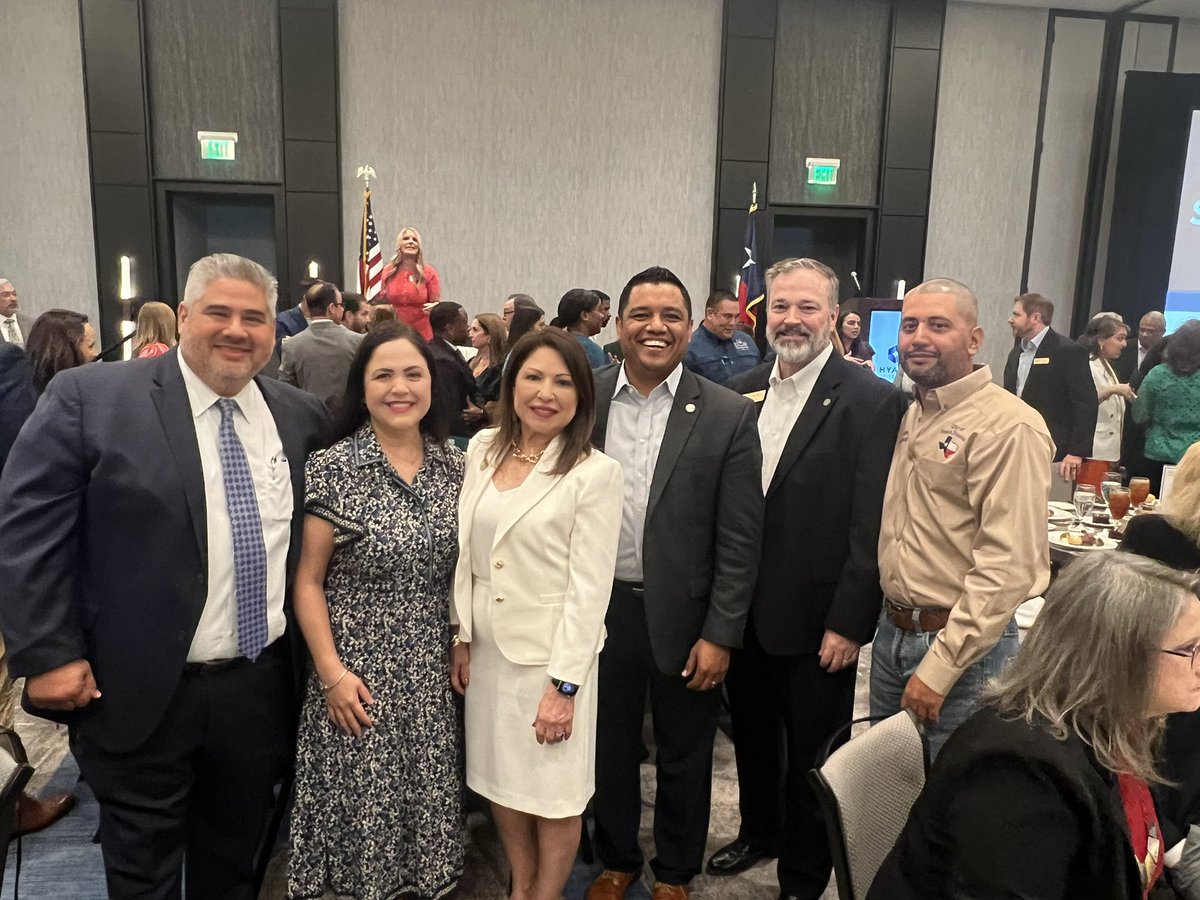 JudgeTrevinoIII's tweet image. Great times with great friends celebrating the great State of our Precinct. Thank you @HarrisCoPct2 Commissioner @AdrianGarciaHTX and your awesome staff, keep up the amazing work! #STRONG