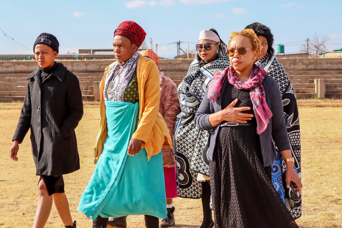 Ch_JesusChrist's tweet image. The Africa South Area Presidency of The Church of Jesus Christ of Latter-day Saints released the following statement:
It is with much sadness that we share the names of the 10 Latter-day Saints from the Maputsoe Lesotho Branch and their two drivers who passed away in the tragic…