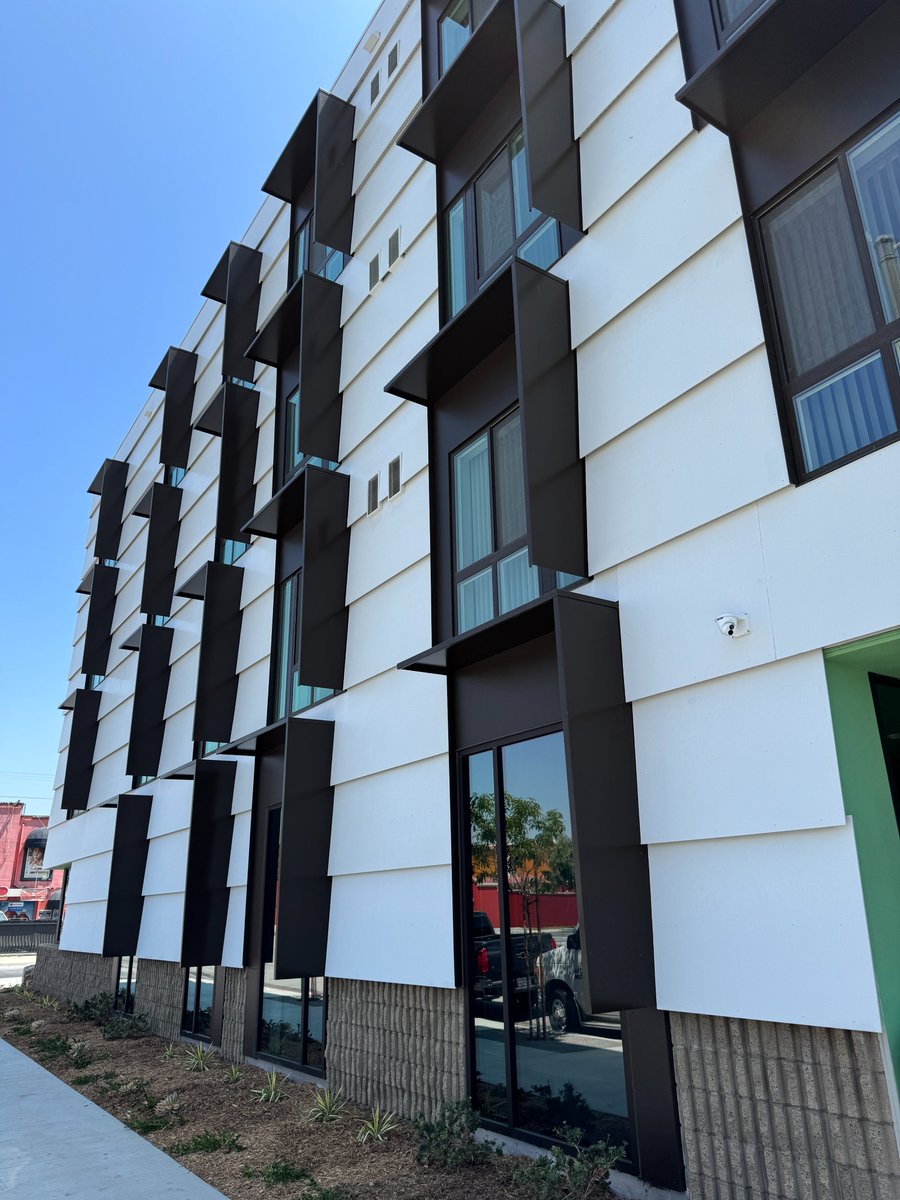 LACDevAuthority's tweet image. #TBT to last month, when we celebrated the grand opening of Walnut Park Apartments with Hollywood Community Housing Corporation & others! With $4M in No Place Like Home funds and 31 Project-Based Vouchers, we’re proud to support this project. (Few 📸 by: @jasperlewiscantlose)