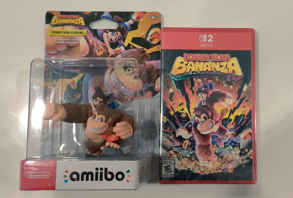 PlayerEssence's tweet image. Picked up Donkey Kong Bananza and the amiibo from Best Buy today and there were so many people buying Switch 2 with the restock. This system is doing incredible.