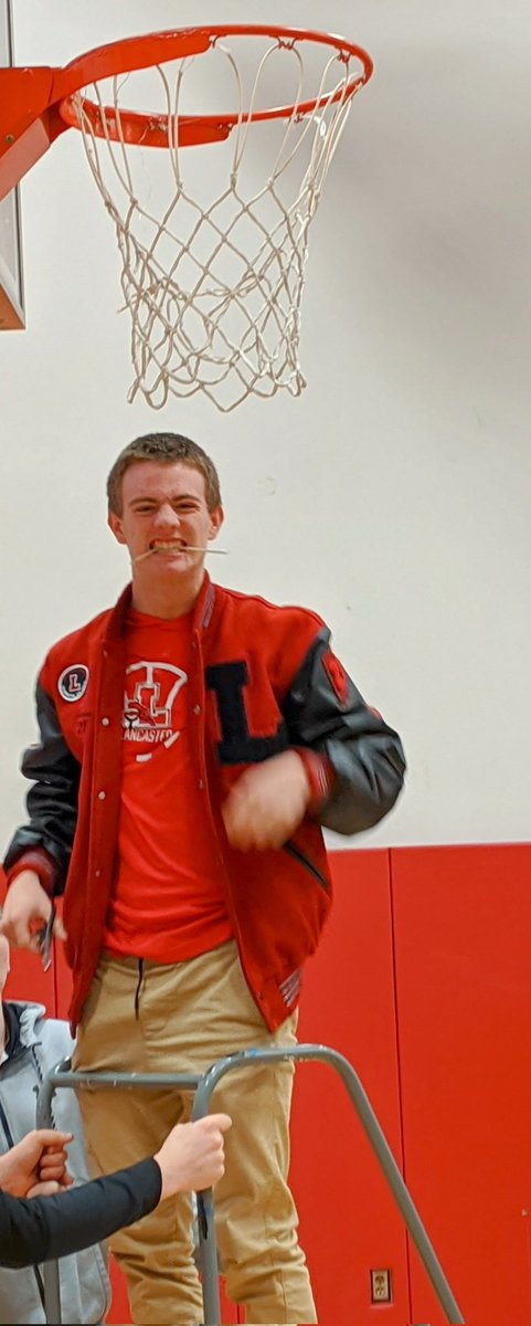 We would like to welcome Jason Mansell back to the program, this time as the coach of our new 7th grade modified team! We're very excited to add this team and have Coach Mansell lead the way!