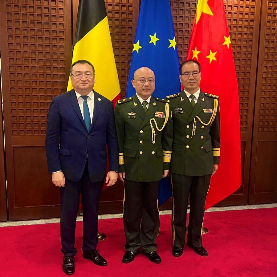 kgembassybe's tweet image. Ambassador Aidit Erkin was pleased to attend the reception on the occasion of the 98th Anniversary of the Founding of the Chinese People’s Liberation Army, co-hosted by the Mission of China to the EU & the Embassy of China in Belgium.
