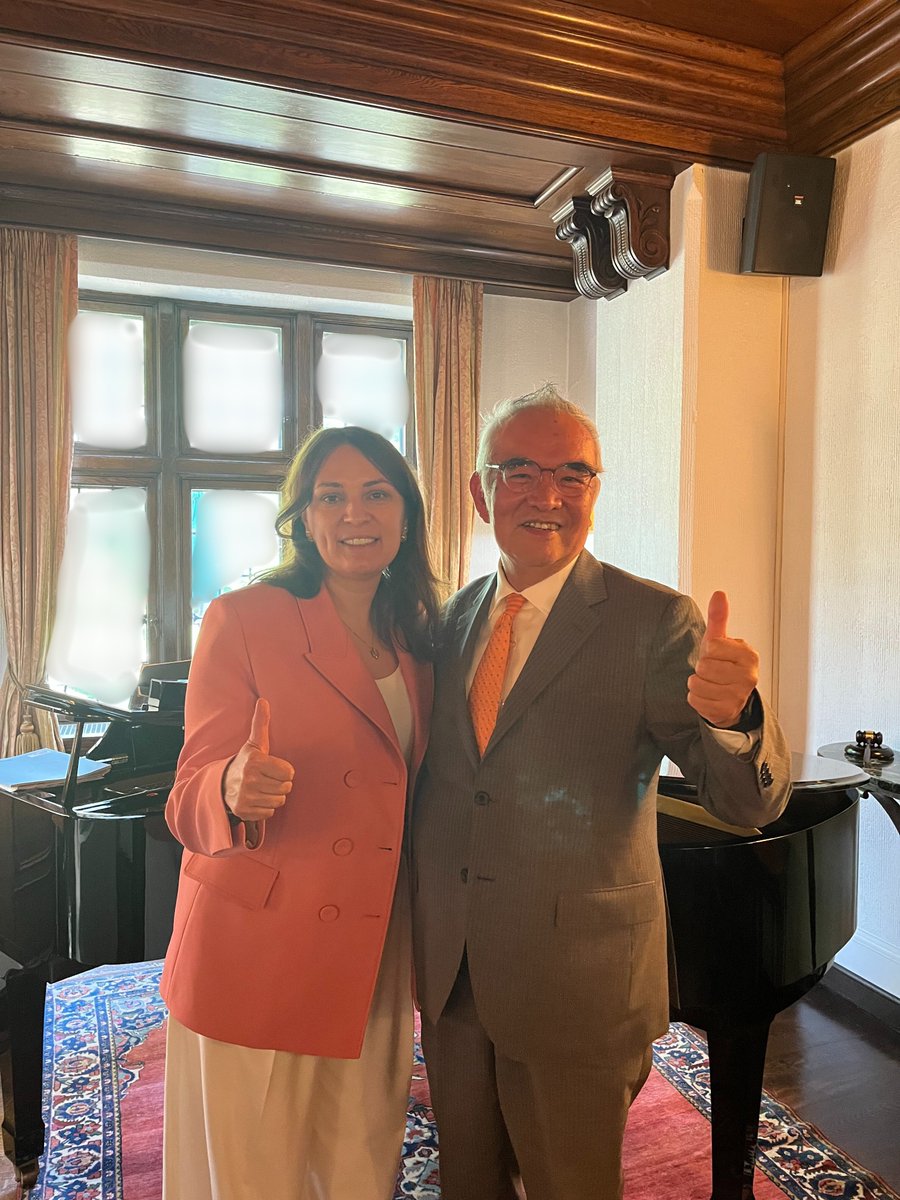 JapaninCanada's tweet image. With deep admiration, I bid farewell to Her E. Yuliya Kovaliv @kovaliv_y, Ambassador of Ukraine to Canada @UKRinCAN. Thank you for your dedication and friendship. I wish you all the best and Glory to Ukraine. – Amb. Yamanouchi
