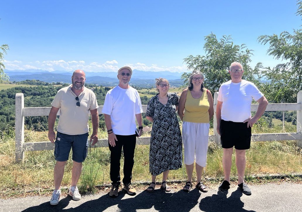 ChristopheBex's tweet image. 🏡 Dans le sud de ma circonscription se trouve le Volvestre, une terre rurale et agricole.
Cet après-midi j’ai été invité par 3 maires de 3 communes de ce territoire pour échanger.
- Bax (90 habitants)
- Latour (80 habitants)
- Lapeyrere (59 habitants)