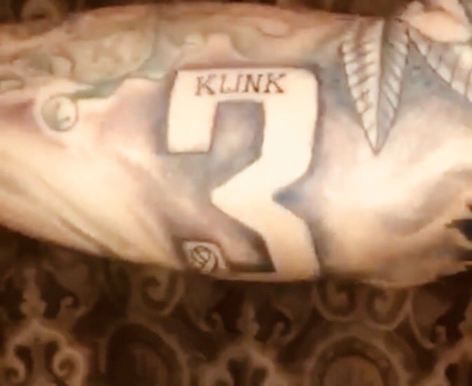 HilinskisHope's tweet image. #NationalTattooDay
Today we celebrate the powerful stories told through ink & are moved by those who have chosen to honor Tyler in this deeply personal & permanent way. From the 3’s, to Ty’s @WSUCougars nickname (Klink) to the coordinates of his Kauai lighthouse, to the words…