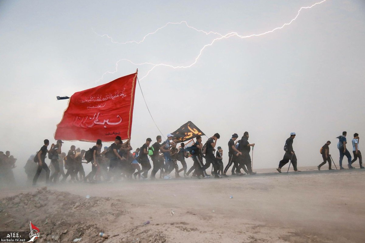 حِلم كُل شيعِي هالأيّام
يجيك مِن النَجف مشَاي💔