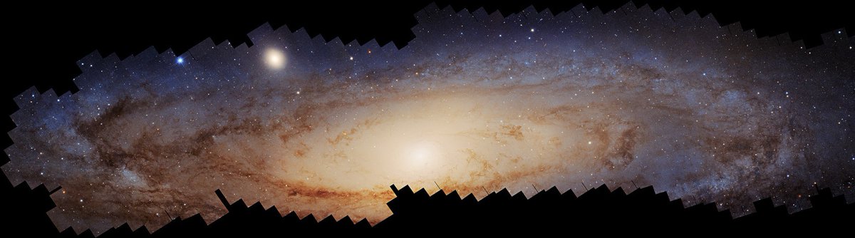 SpaceTelescope's tweet image. The largest photomosaic of the Andromeda galaxy, assembled from Hubble observations, took more than 10 years of data collecting and was created from more than 600 snapshots!

➡️ And it&apos;s available for download in really large sizes: go.nasa.gov/44Uvyhc