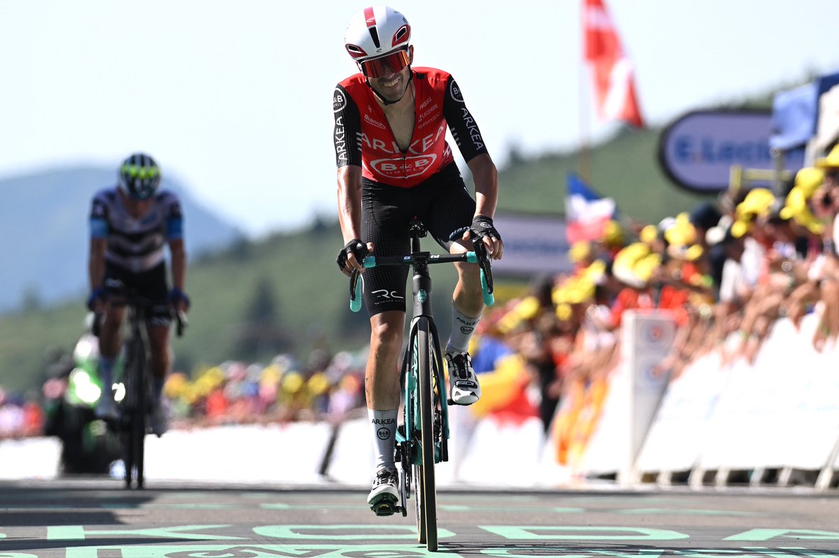 Les visages au sommet de Hautacam ⚔️

Trois coureurs de l’équipe ARKEA-B&amp;B HOTELS dans le top 15:
6️⃣e: Kévin 
1️⃣0️⃣e:  Cristián
1️⃣2️⃣e: Raúl

📸Getty
#TDF2025    #arkeabbhotels #roulonsaudacieux